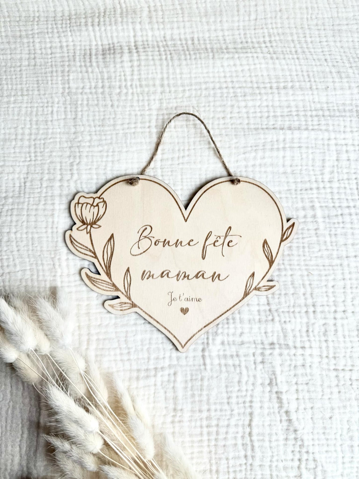 Coeur fleuris à suspendre "Bonne fête Maman"