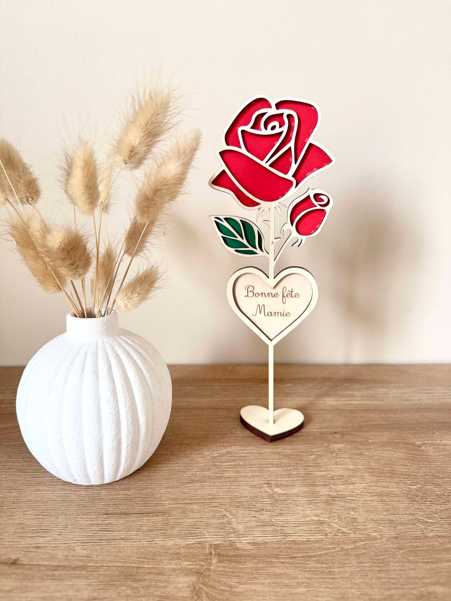 Rose en bois Bonne fête Mamie avec socle