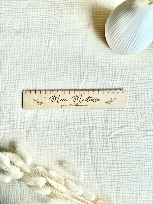 Règle en bois Merci Maîtresse