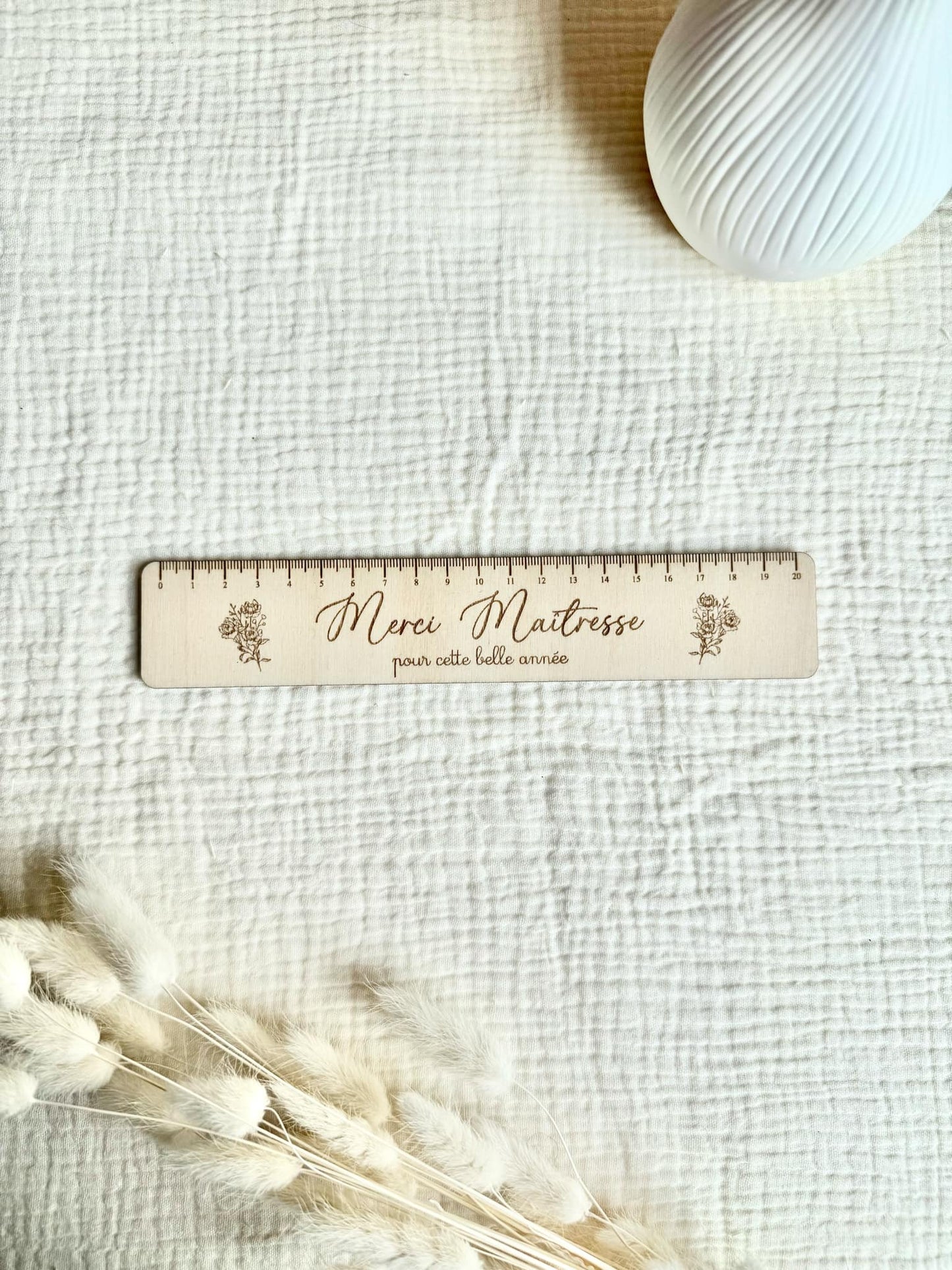 Règle en bois merci maîtresse