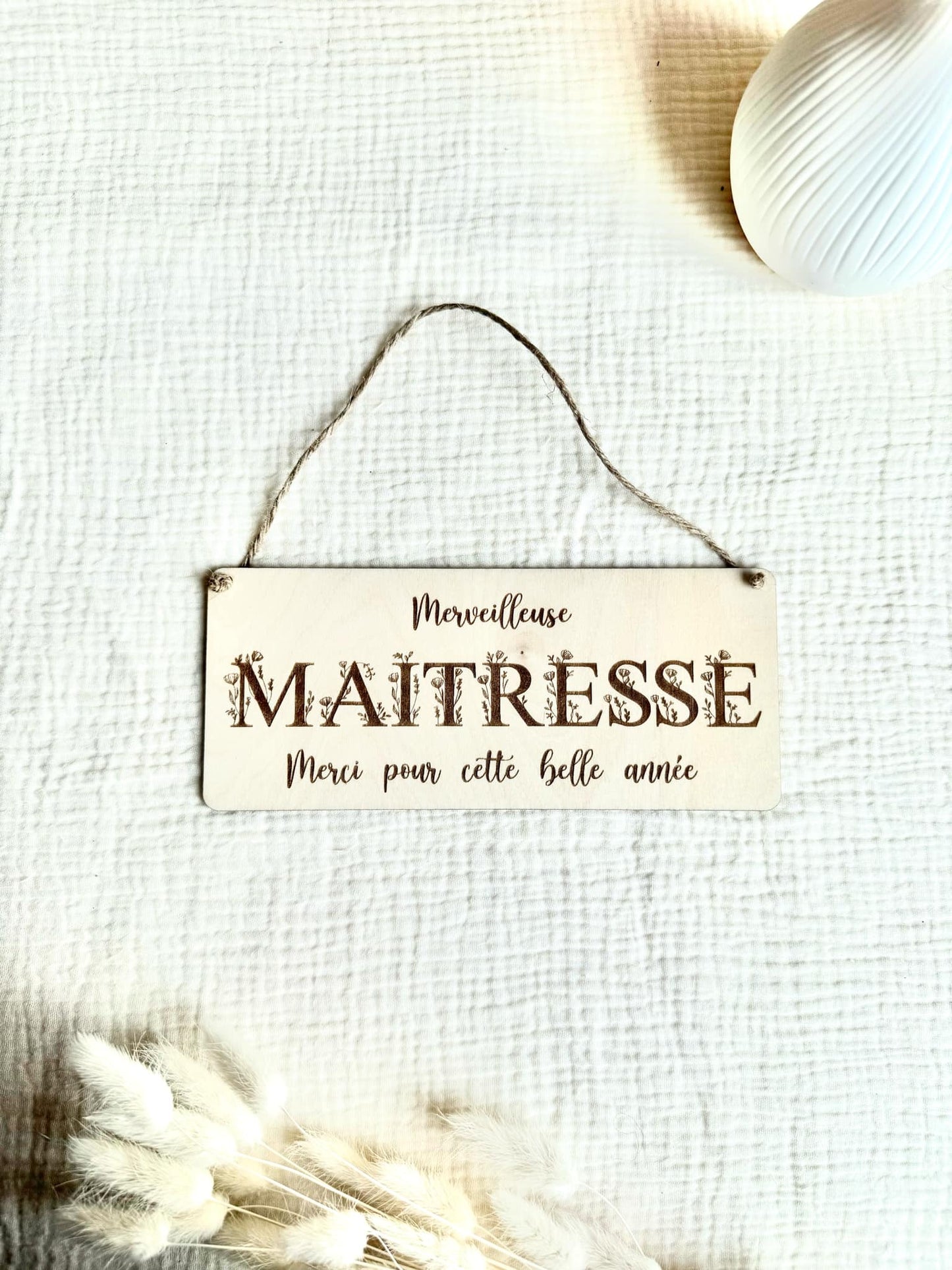 Décoration à suspendre Maîtresse fleuris